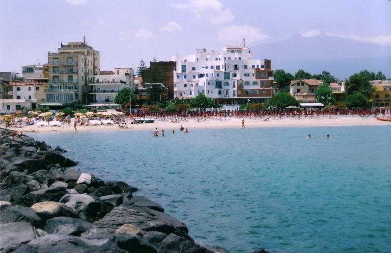 Sporting Baia Hotel Giardini-Naxos Extérieur photo