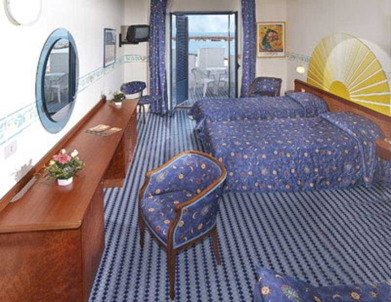 Sporting Baia Hotel Giardini-Naxos Extérieur photo