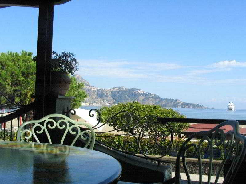 Sporting Baia Hotel Giardini-Naxos Extérieur photo