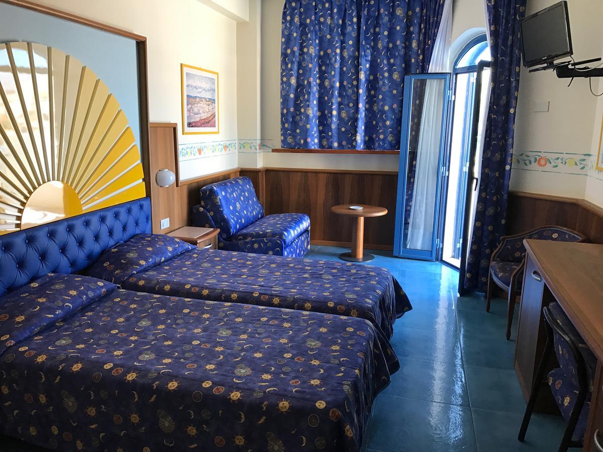 Sporting Baia Hotel Giardini-Naxos Extérieur photo