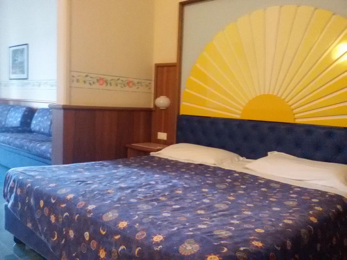 Sporting Baia Hotel Giardini-Naxos Extérieur photo